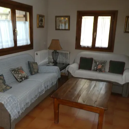 Сasa de vacaciones Casa con jardín frente ciudadela *