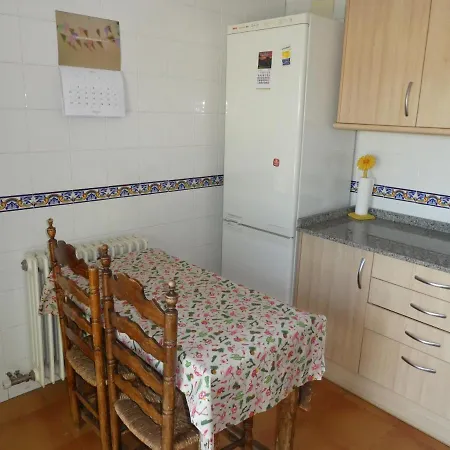 Hébergement de vacances Casa Con Jardin Frente Ciudadela *