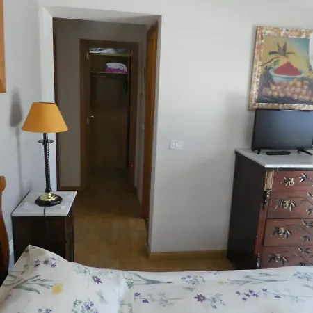 Casa con jardín frente ciudadela Сasa de vacaciones