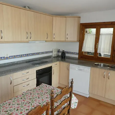 Сasa de vacaciones Casa con jardín frente ciudadela *