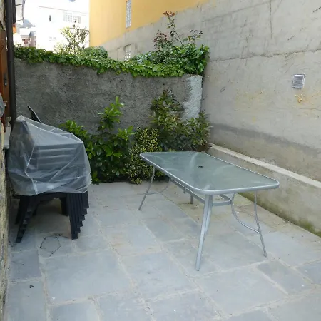 Casa con jardín frente ciudadela * Jaca