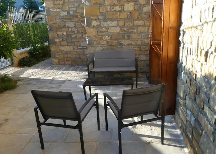 Casa Con Jardin Frente Ciudadela *