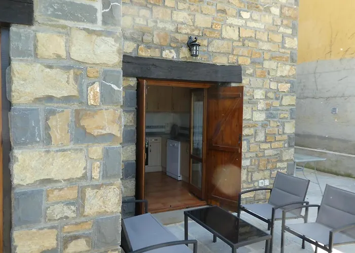 Casa Con Jardin Frente Ciudadela * Jaca