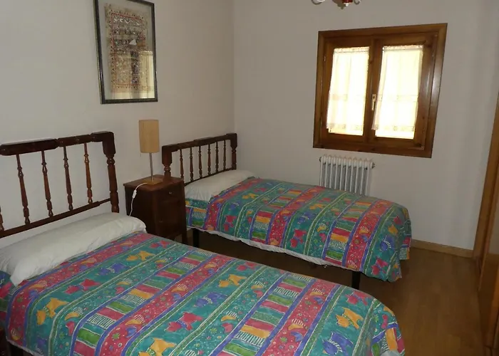 Casa Con Jardin Frente Ciudadela Feriehus Jaca