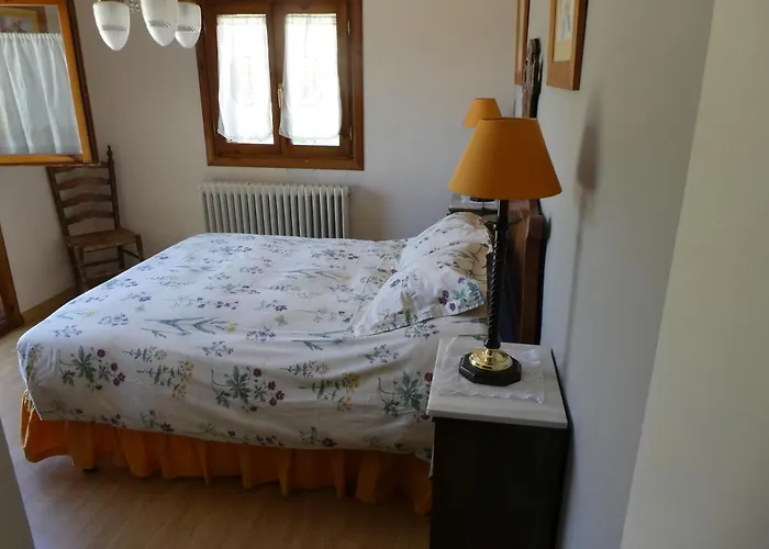 Casa Con Jardin Frente Ciudadela Feriehus Jaca