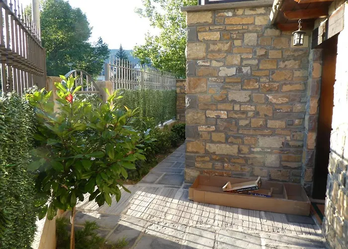 Casa Con Jardin Frente Ciudadela Jaca